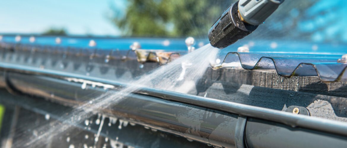 Roof And Gutter Cleaning